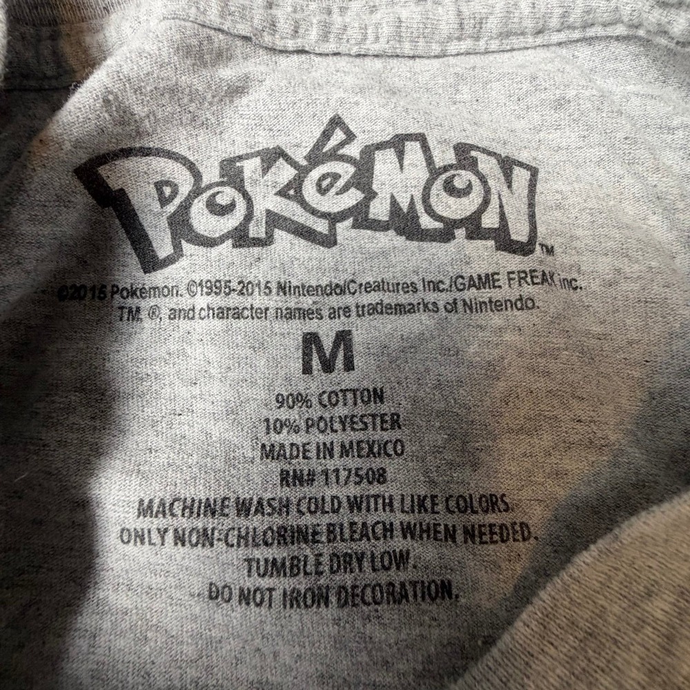 Pokemon 2015 Charizard Pikachu Squirtle Graphic T-Shirt Gray Medium - Picture 5 of 5